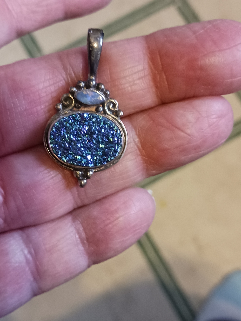 Vintage 925 Sterling Silver Pendant Necklace with Blue Druzy Accent